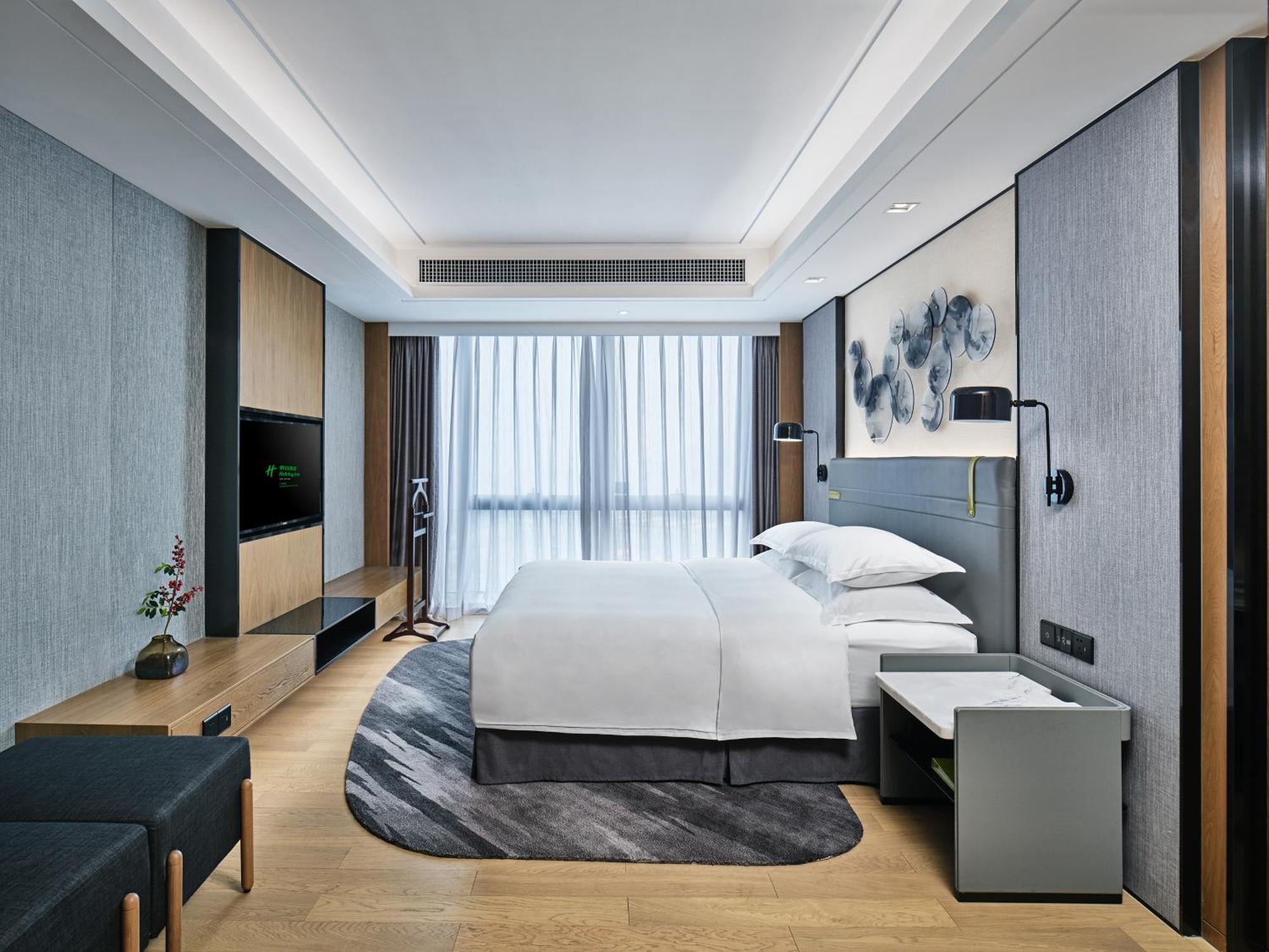 Holiday Inn Guangzhou South Lake Hotel - Ideal For Business & Leisure المظهر الخارجي الصورة