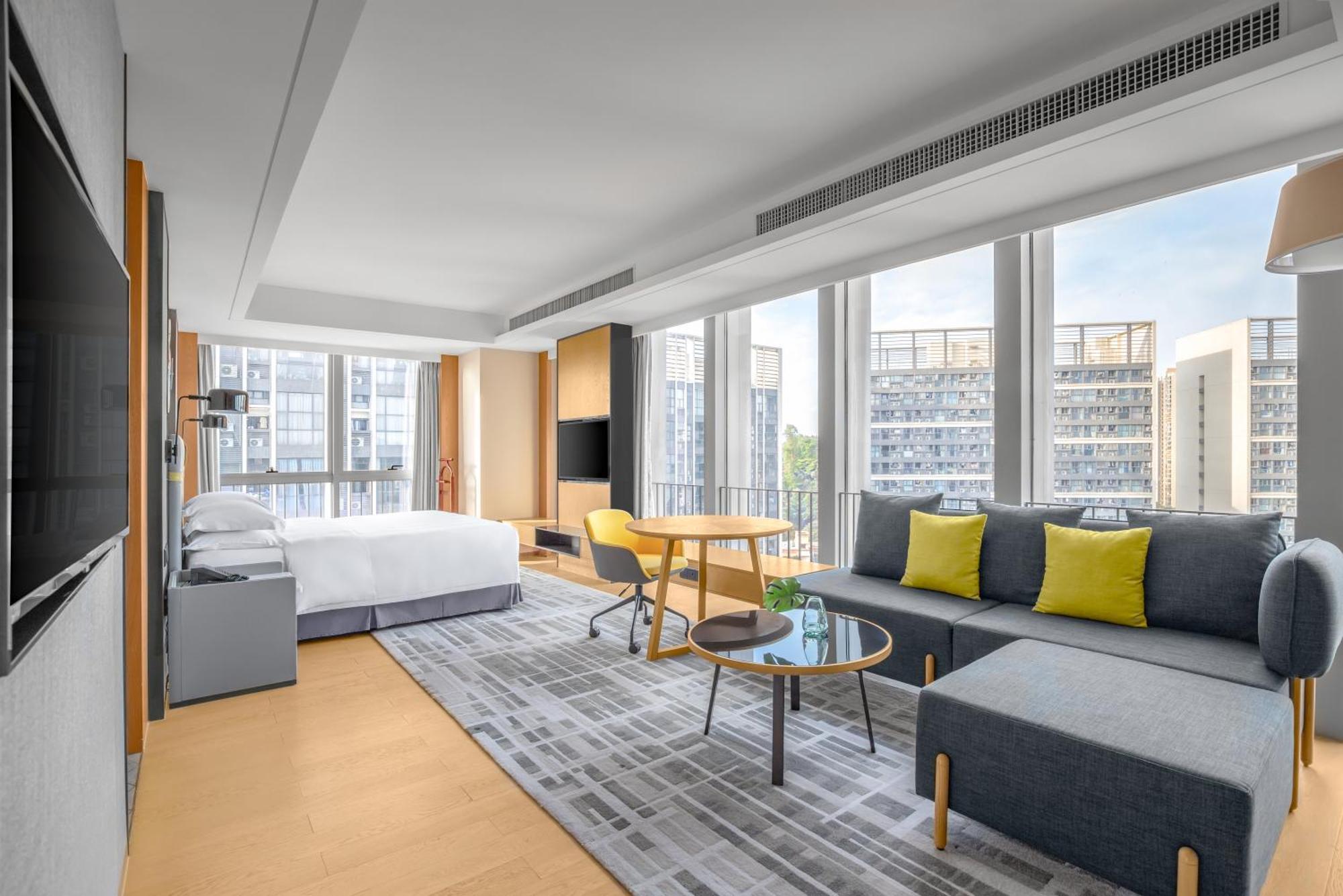 Holiday Inn Guangzhou South Lake Hotel - Ideal For Business & Leisure المظهر الخارجي الصورة